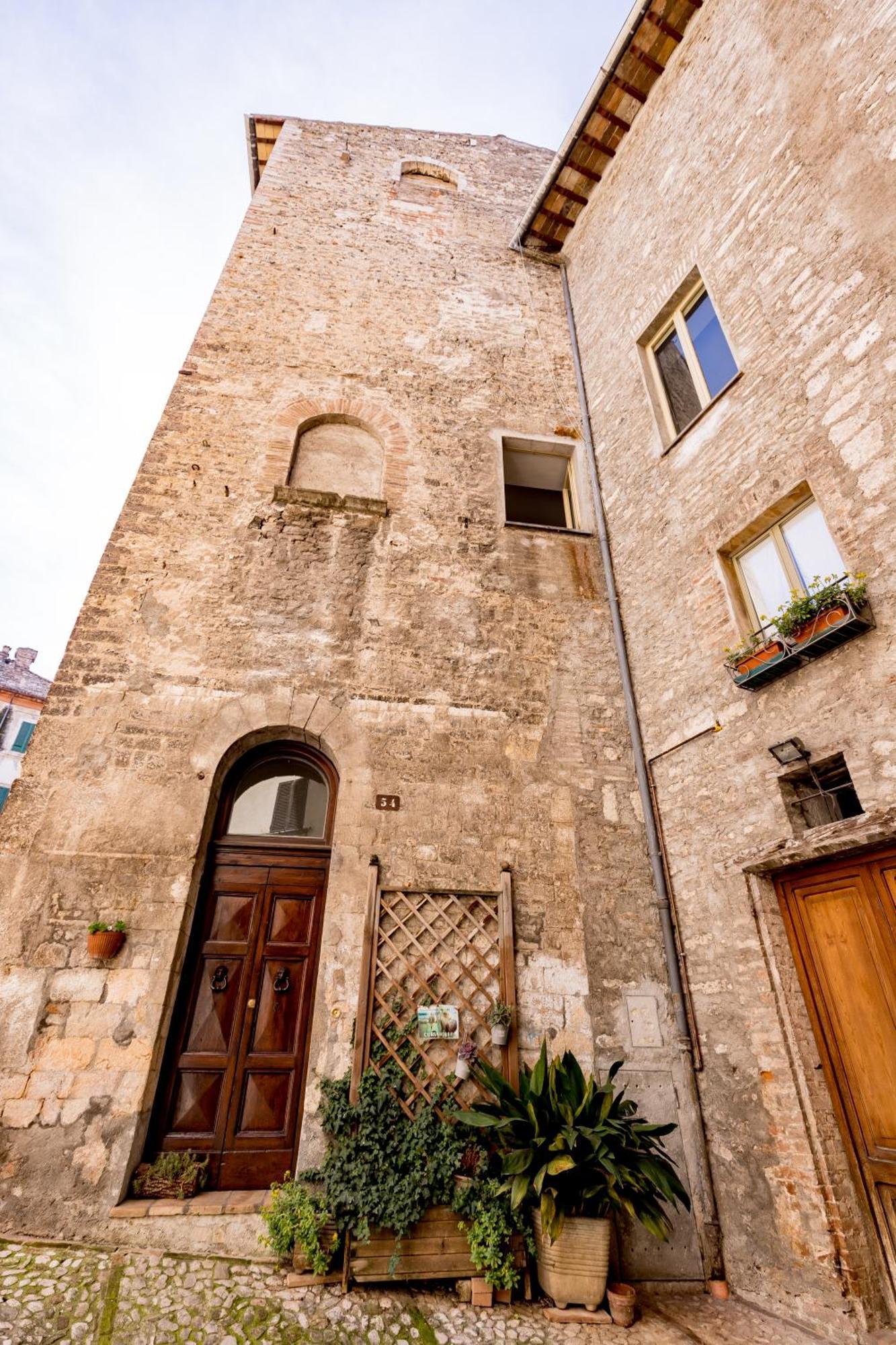 Appartamento In Centro Via Porta Fuga Spoleto Exterior photo